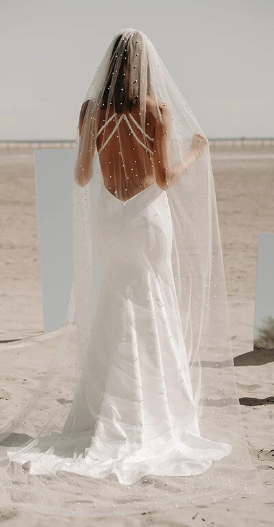 23H30 Manon Gontero wedding dress vestido de novia 1