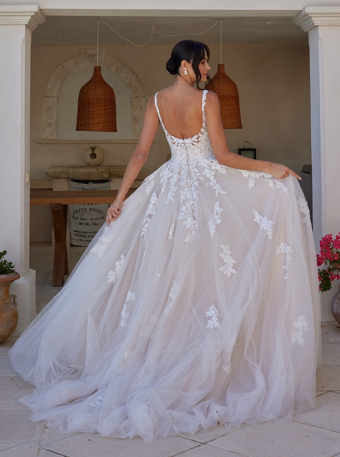 8132 Diane Legrand wedding dress vestiod de novia 1