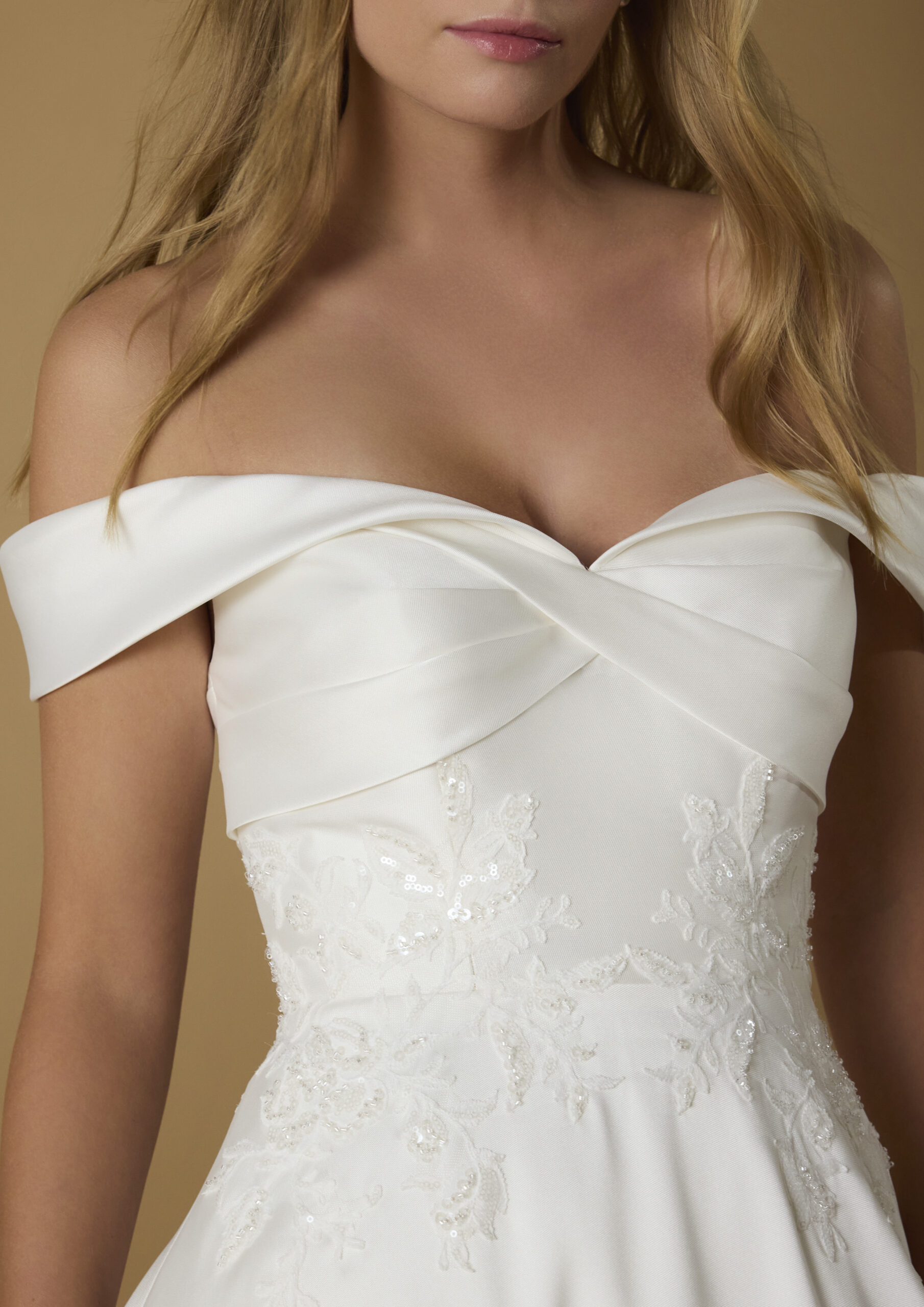 Nicole Milano Pelek vestido de novia wedding dress 2