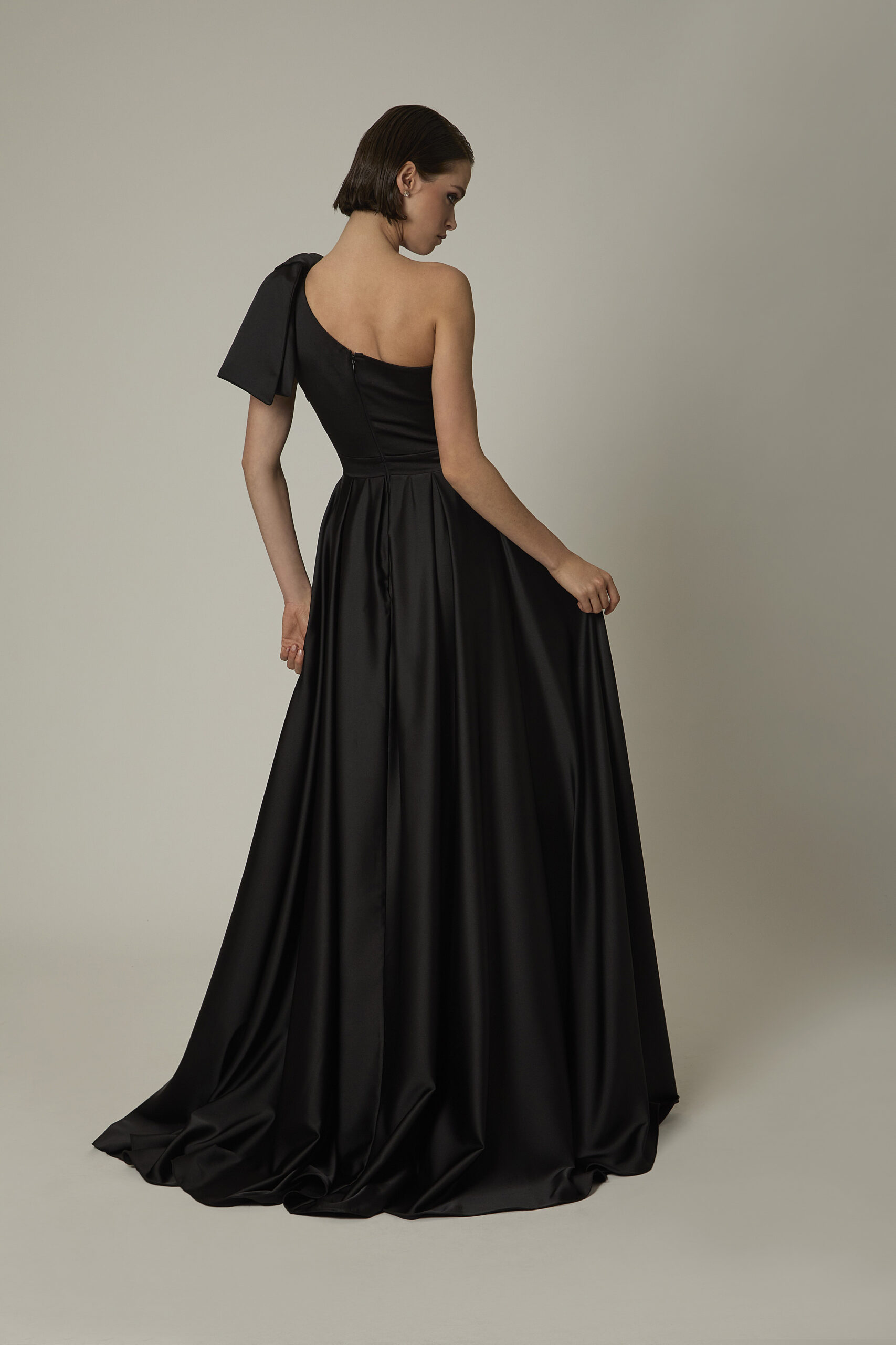 R168 Demetrios evening dress vestido
