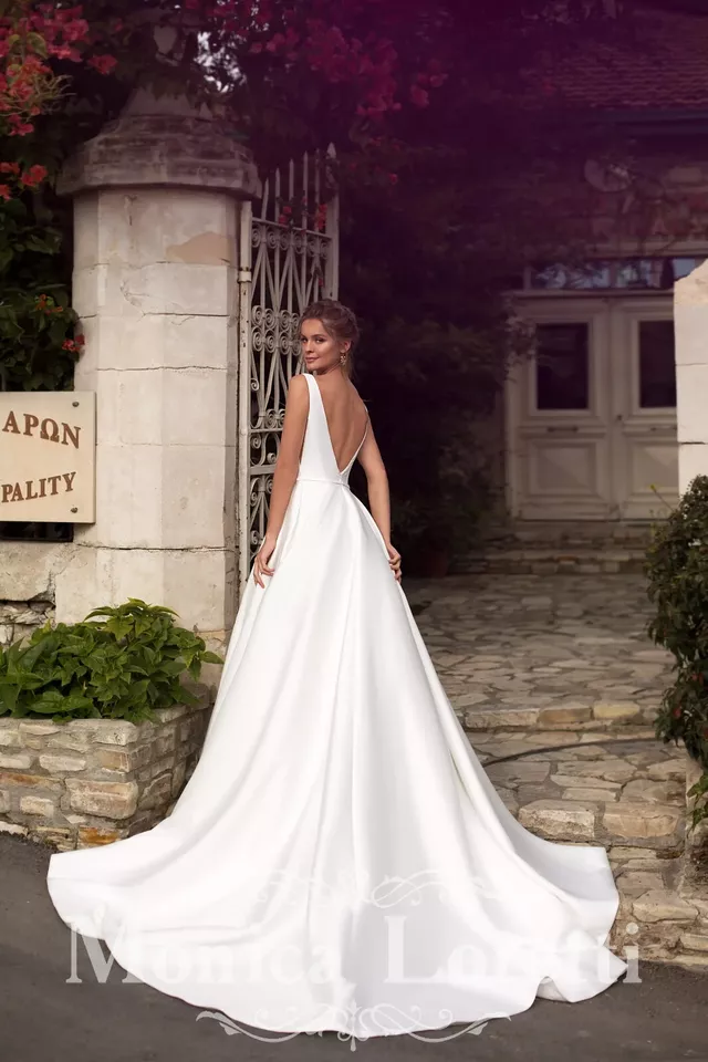 Diomeda Monica Loretti wedding dress vestido de novia 1
