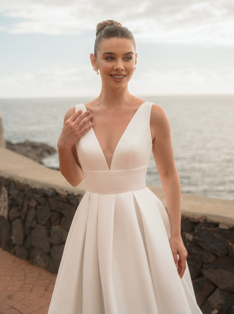 1961 Pearl Diane Legrand wedding dress vestido de novia 1