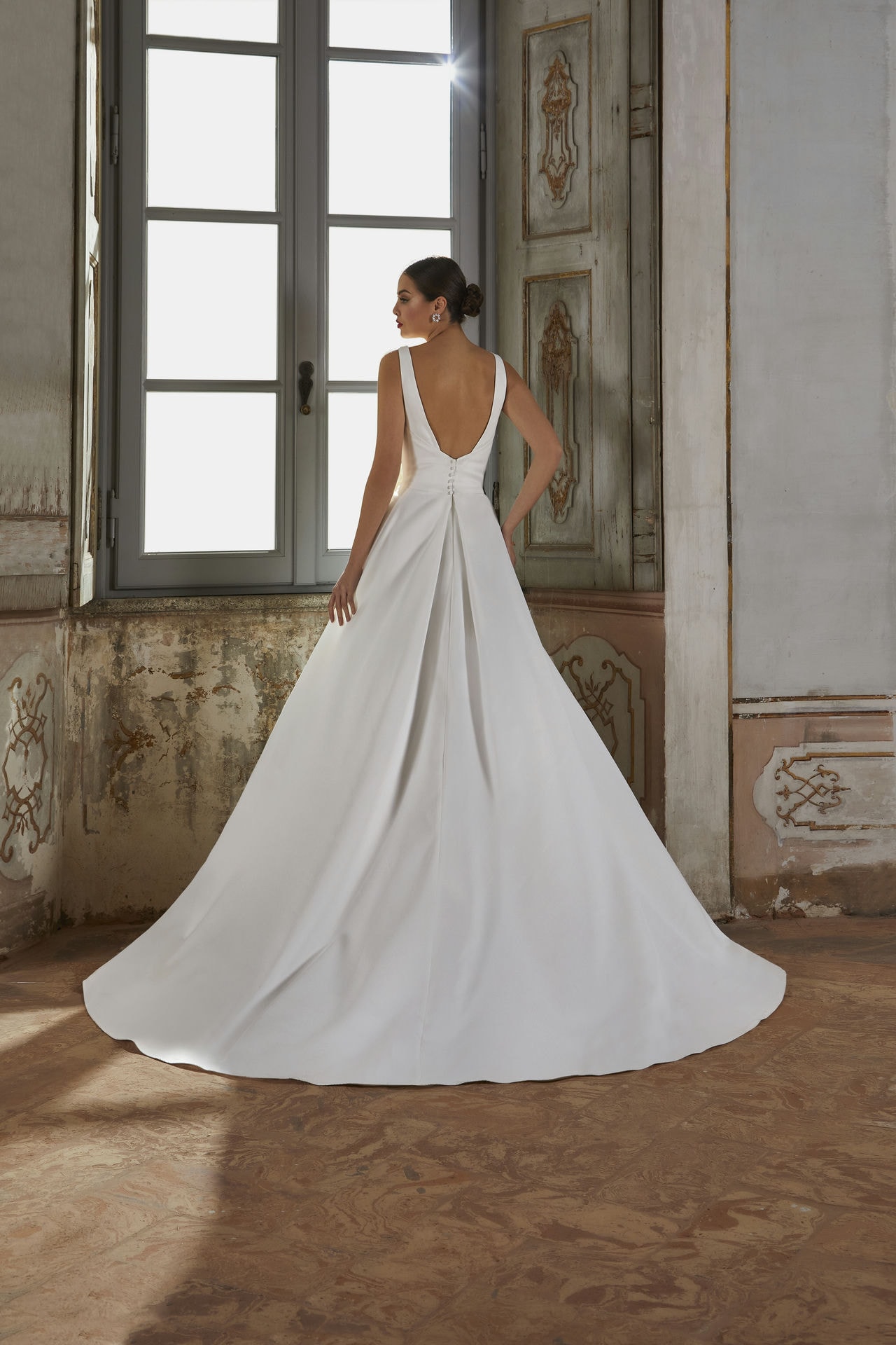 8242 Cosmobella Demetrios wedding dress vestido de novia 3